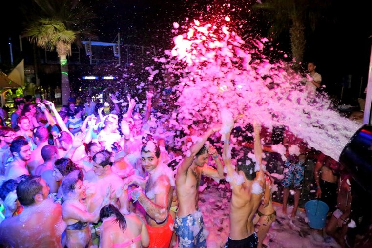 Lebanon Largest FOAM Party 3 (2)